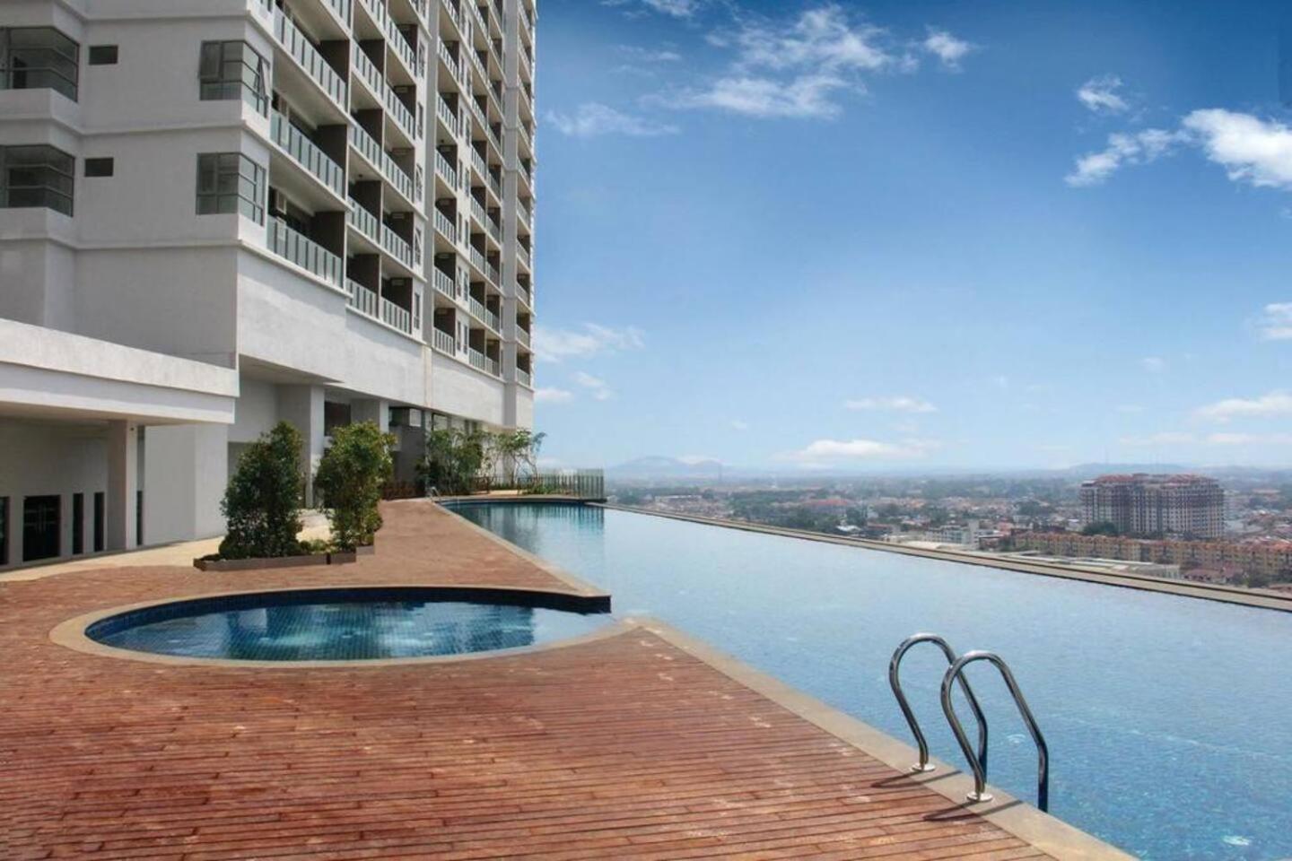 Silverscape Seaview Residence Melaka Exterior foto