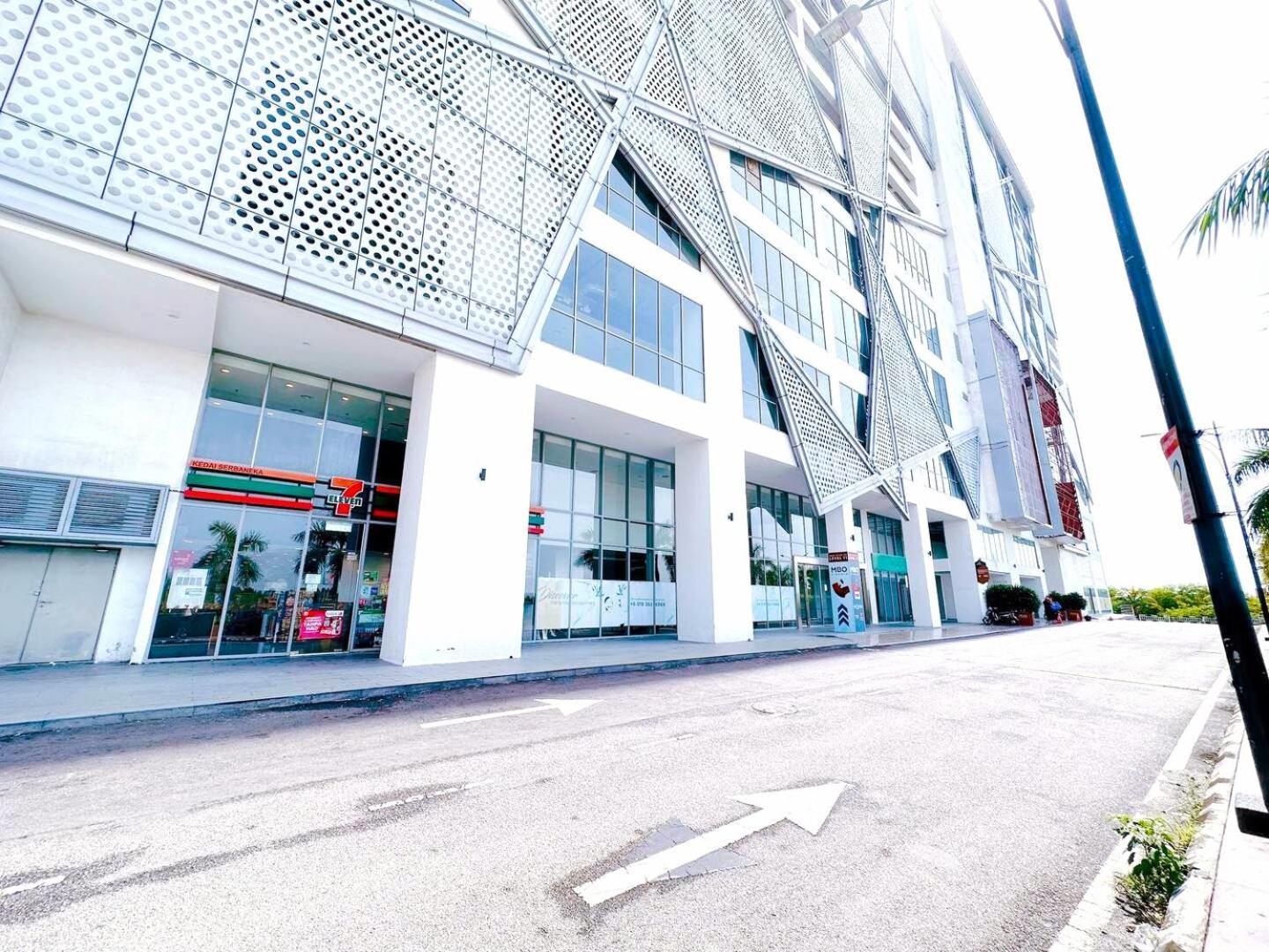 Silverscape Seaview Residence Melaka Malacca Exterior foto