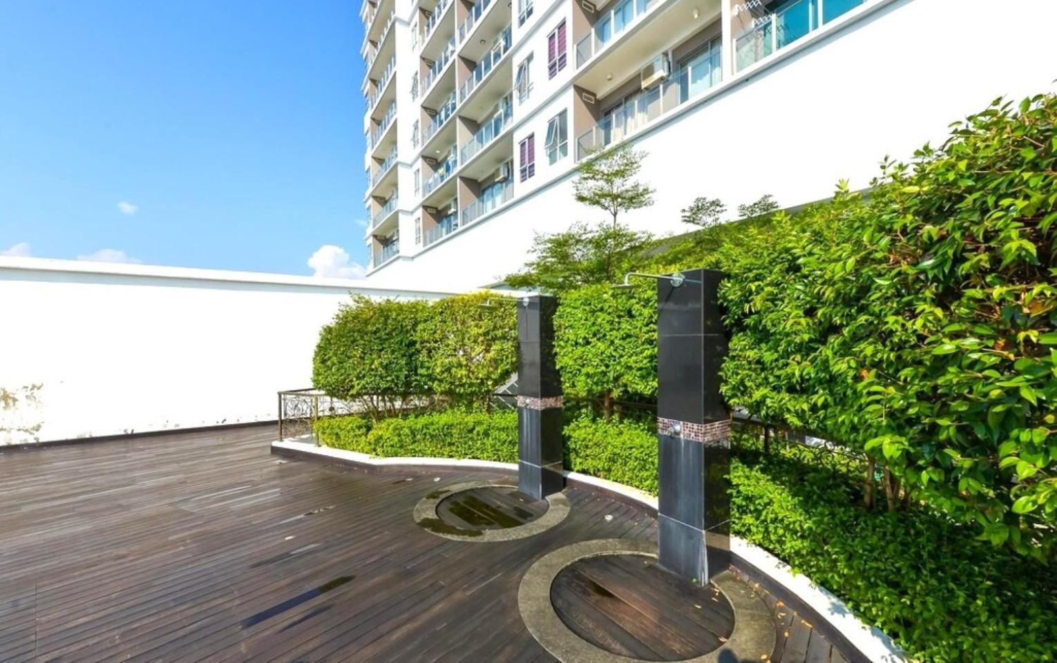 Silverscape Seaview Residence Melaka Malacca Exterior foto
