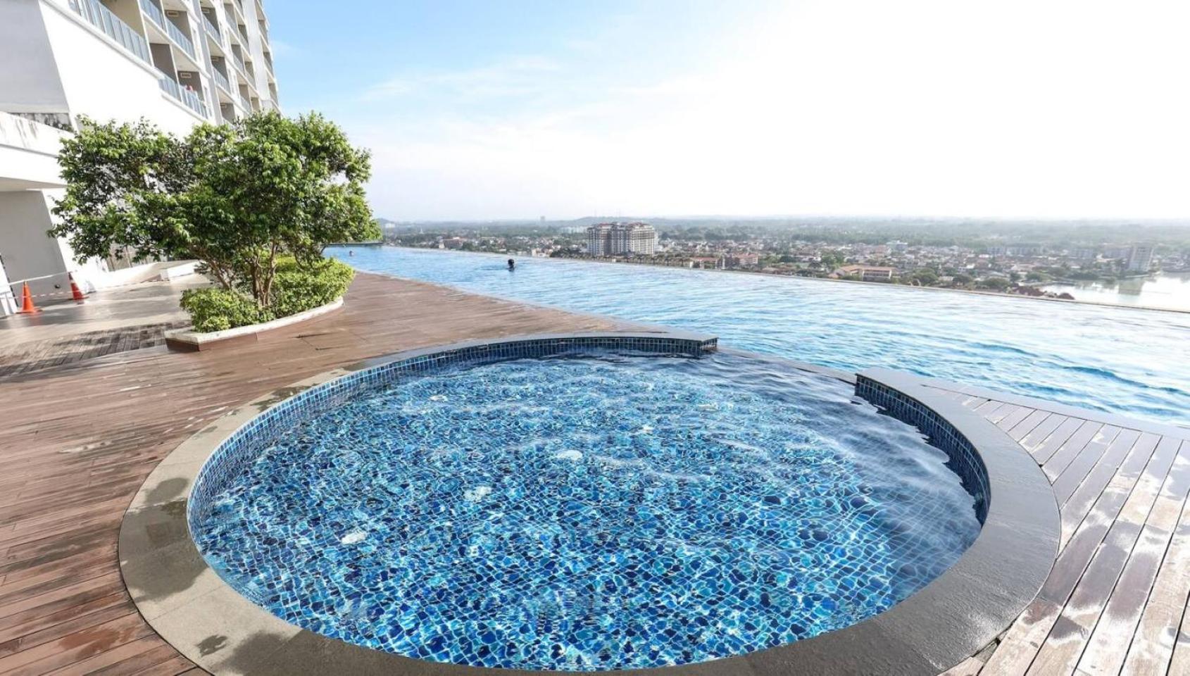 Silverscape Seaview Residence Melaka Malacca Exterior foto